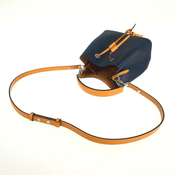 Louis Vuitton NeoNoe BB Shoulder Bag - Picture 9 of 16